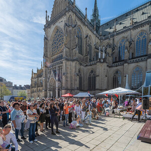 Begegnungsfest auf dem Linzer Domplatz