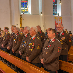 Florianimesse der Feuerwehr Kirchdorf in der Pfarrkirche mit Pfarrer P.Severin Kranabitl