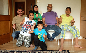 Gelungene Wohnungsvermietung an eine asylberechtigte Familie in Raab