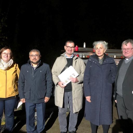 Michaela Wagner, Leiterin KBW-Treffpunkt Bildung,; Murat Baser, islamische Glaubensgemeinschaft; Stefan Schlager, Leiter Referat Weltreligionen in der Diözese Linz; Lore Beck, i.V. von Superintendent Gerold Lehner; Bischof Manfred Scheuer