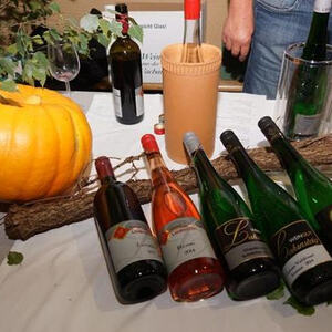Weinfest in der alten Kirche