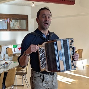 Musiker mit Steirischer Harmonika