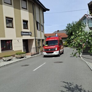 Danke an die FF Tarsdorf - sie regelte den Verkehr