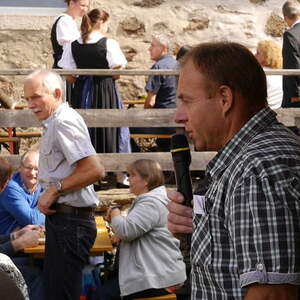 Jung und Alt auf den Beinen