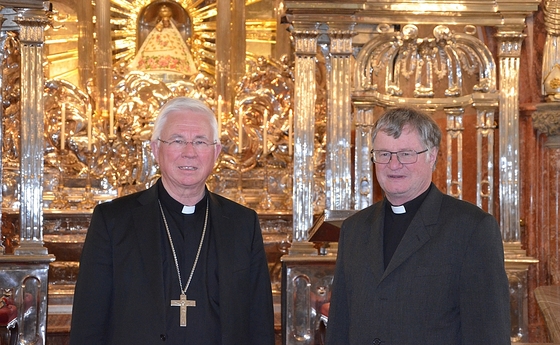 Der neue Vorsitzende der Bischofskonferenz Erzbischof Franz Lackner (l.) und sein Stellvertreter Bischof Manfred Scheuer
