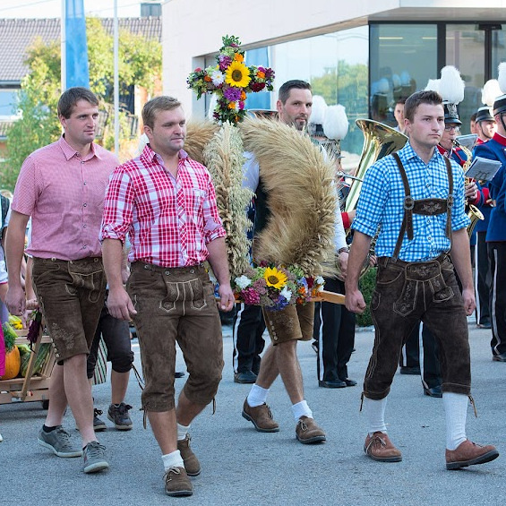 Erntedank- und Pfarrfest 2016