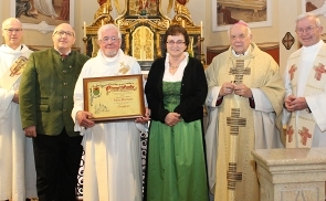 Große Dankfeier mit Altbischof Aichern für Diakon Mairinger und Pfarrer Pachinger