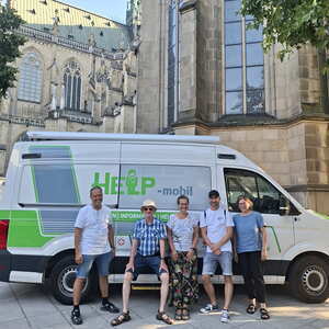 Help-Mobil am Domplatz
