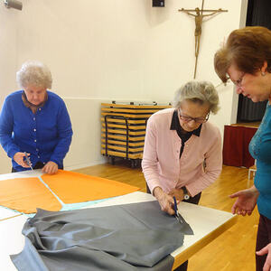 Neue Gewänder für die Sternsinger