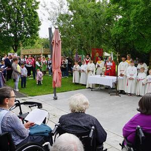 Gemeinsame Prozession von Marcel Callo und St, Quirinus