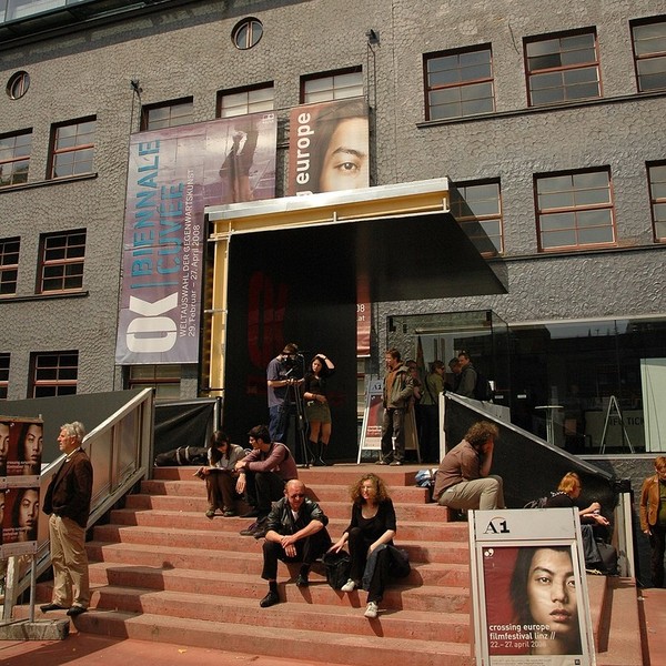 Moviemento (Link zum Foto: https://commons.wikimedia.org/wiki/File:Crossing_Europe_film_festival_Linz_2008.jpg)