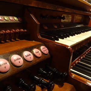 Die Farbwahl der Register ist beachtlich!