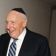 + George Wozasek, der ehemalige Präsident Israelitischen Kultusgemeinde in Linz