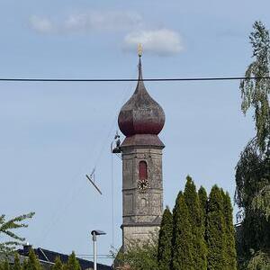 Erneuerung Zwiebelturm Pfarrkirche Burgkirchen