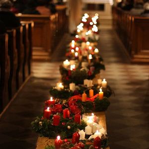 Adventkranzweihe in St. Quirinus