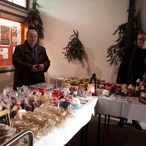 Adventkranzsegnung, Adventmarkt