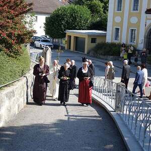 Prozession zur Kirche