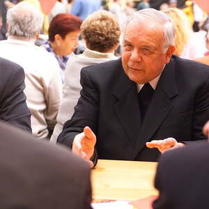 Bischof Maximilian Aichern