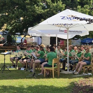 Frühschoppen mit der 1. OÖ Hubertusmusikkapelle