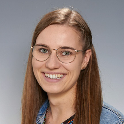 Lisa Aumair / Lisa Aumair Lisa Aumair