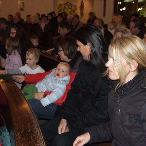 Adventkranzweihe und Schmankerlmarkt