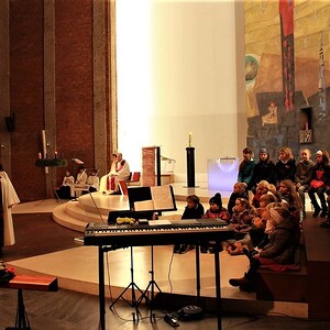 Kindergottesdienst mit den Froschgoscherln