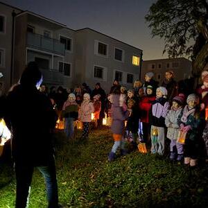 Ich geh mit meiner Laterne - Lichterweg am 9. November 2024