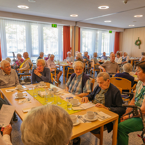 Maiandacht und Nachmittag für 75+
