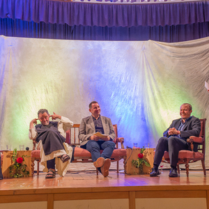 Dankefest im Pfarrsaal Kirchdorf an der Krems, Bild vlnr: Ida Brandstätter - PGR-Obmann Stellvertr., Pfarrer P. Severin Kranabitl, Günter Wolfinger - scheidender Pfarrverwalter, Jakob Haijes - PGR-Obmann und Bernadette Hackl