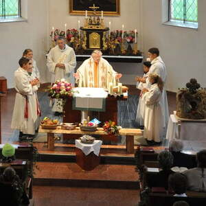 Erntedankfest in Untergeng mit Jubelpaare