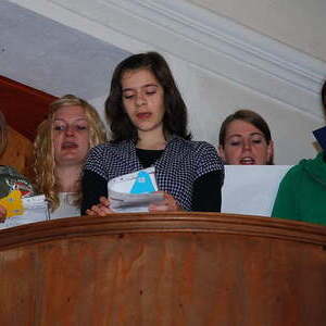 Vorstellgottesdienst und Schuhputzaktion der Firmlinge