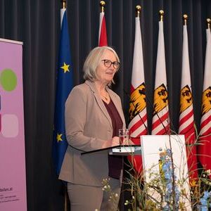 Margit Schmidinger, ehrenamtliche Vorsitzende der kfb oö beim 24. Benefizsuppenessen im Linzer Landhaus