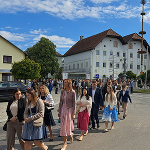 Festzug in die Kirche