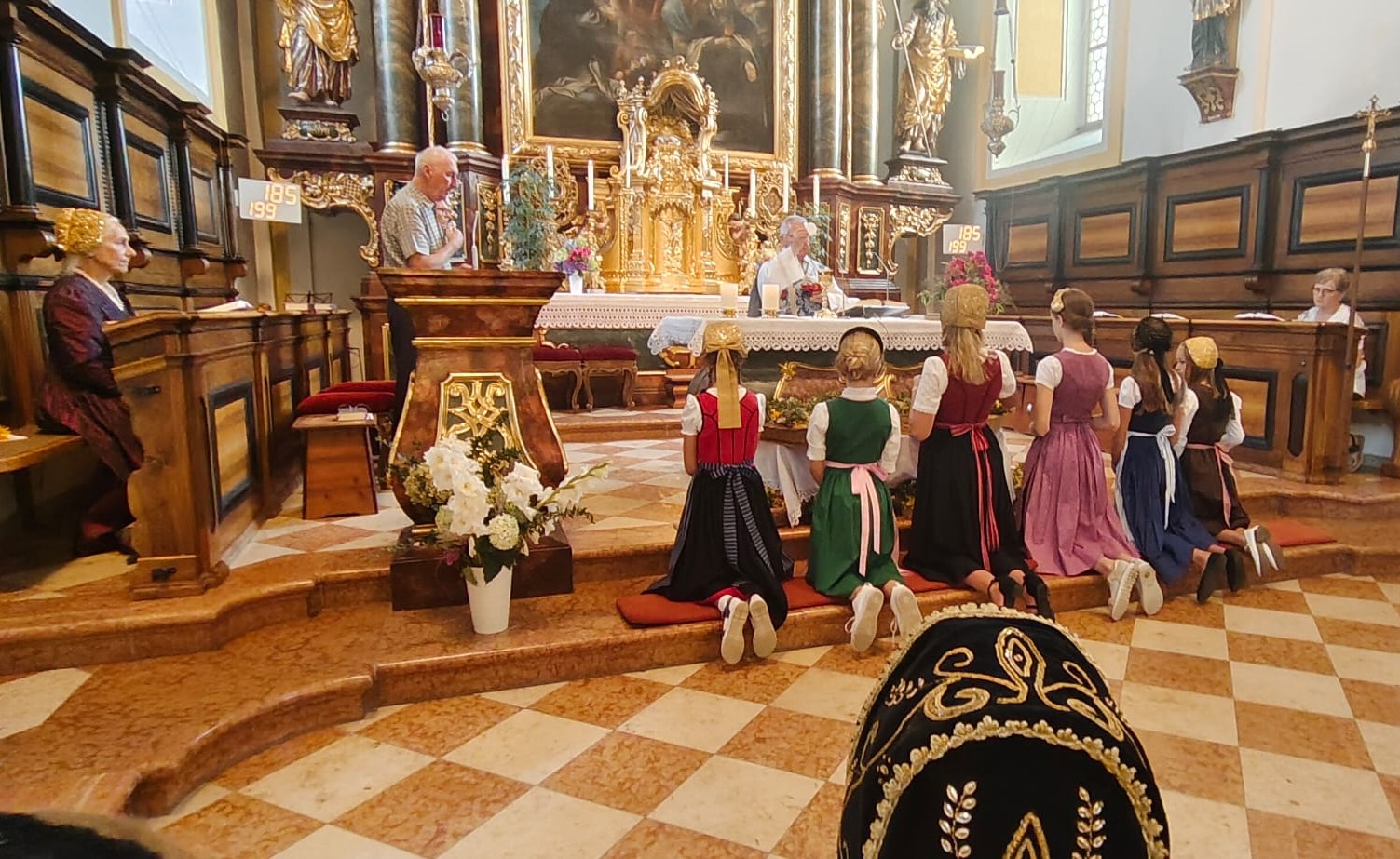 Goldhaubegruppe Maria Himmelfahrt