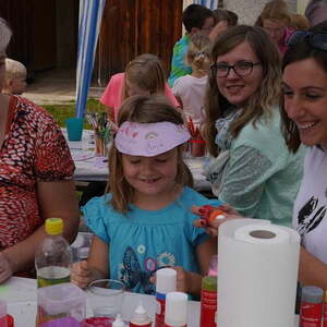 Jung und Alt auf den Beinen