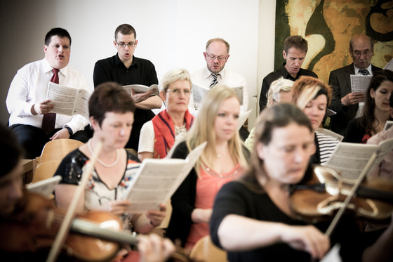 Chor des Diözesankonservatoriums beim Proben. © Tom Mesic