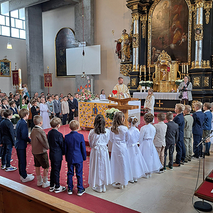 Die Kreuze werden gesegnet