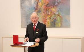 Päpstliche Auszeichnung an Dipl.-Ing. Gerhard Merckens