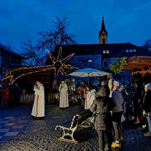 Familiengottesdienst auf der Dorfwiese