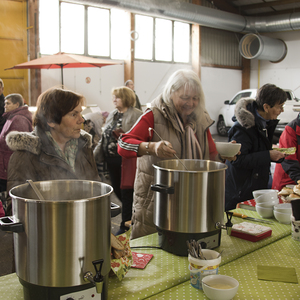 Suppenessen am Bauernmarkt