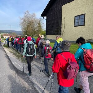 Wallfahrt nach Maria Schmolln
