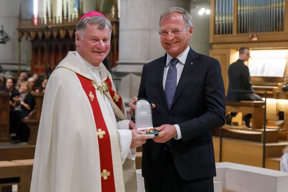 Landesauszeichnung für Bischof Manfred Scheuer