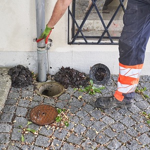 Kamerafahrt und Wartung der Abwasserrohre