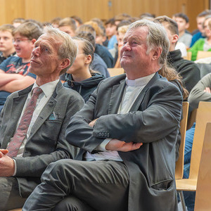 Bischof Manfred Scheuer besuchte die Landwirtschaftsschule in Schlierbach