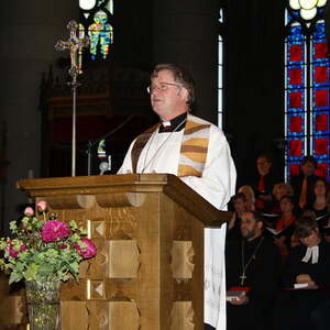 Der Hartkirchner Chor 'cantus toccare' bei der Vesper im Linzer Mariendom