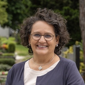 Monika Weilguni, Pastoralvoständi