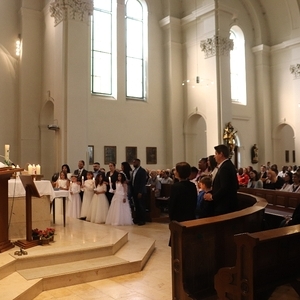 St. Quirinus feiert mit 10 Erstkommunionkindern 2026