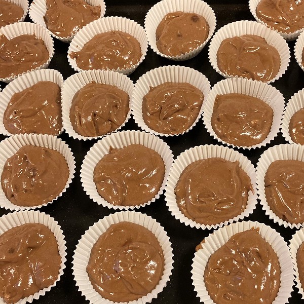 Geburtstagsmuffins backen