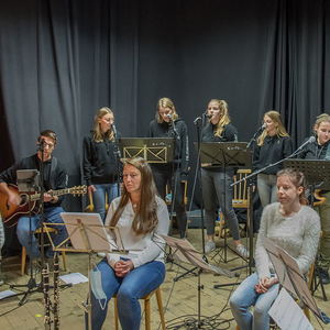 Gedenkfeier an die Opfer des ehemaligen KZ Außenlagers Ternbergzum Thema „Menschlichkeit ohne Grenzen“Bild: Jugendchor 're-member'Foto: Haijes 