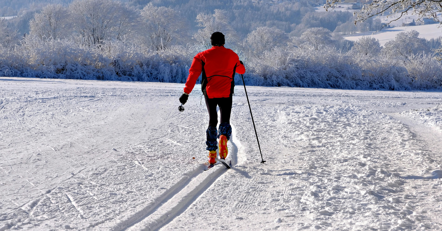 Hoffnungsgeschichten / © Nicky Pe/pexels.com/Pexels License Langläufer in der Spur